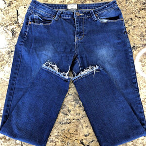 Size 9 X 25 GOGO JEANS USA Women’s Ankle Frayed Hems Dark Blue